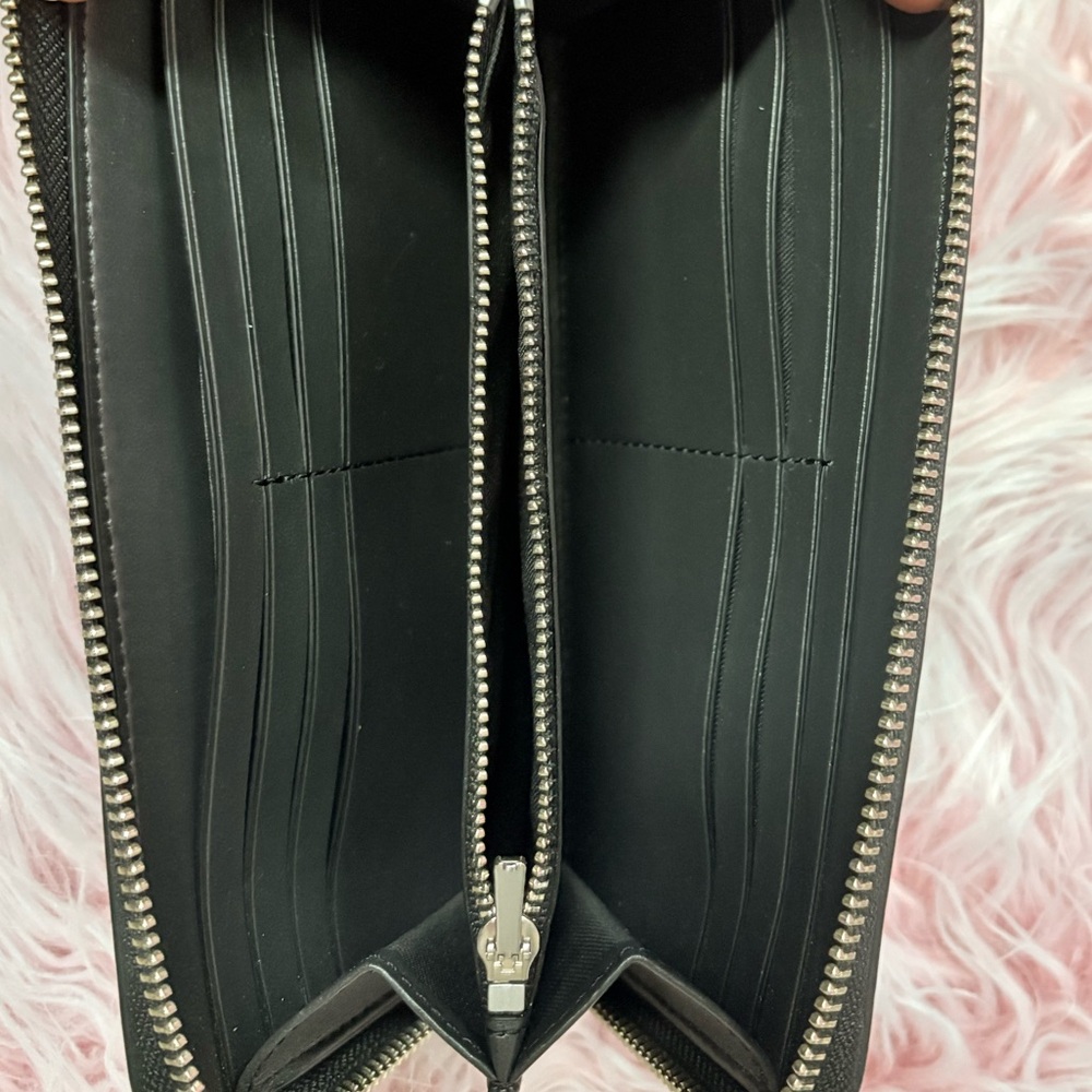 Coach studded zip around wallet - Picture 3 of 5